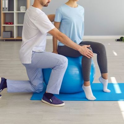 Cvičenie s fyzioterapeutom - Biosana